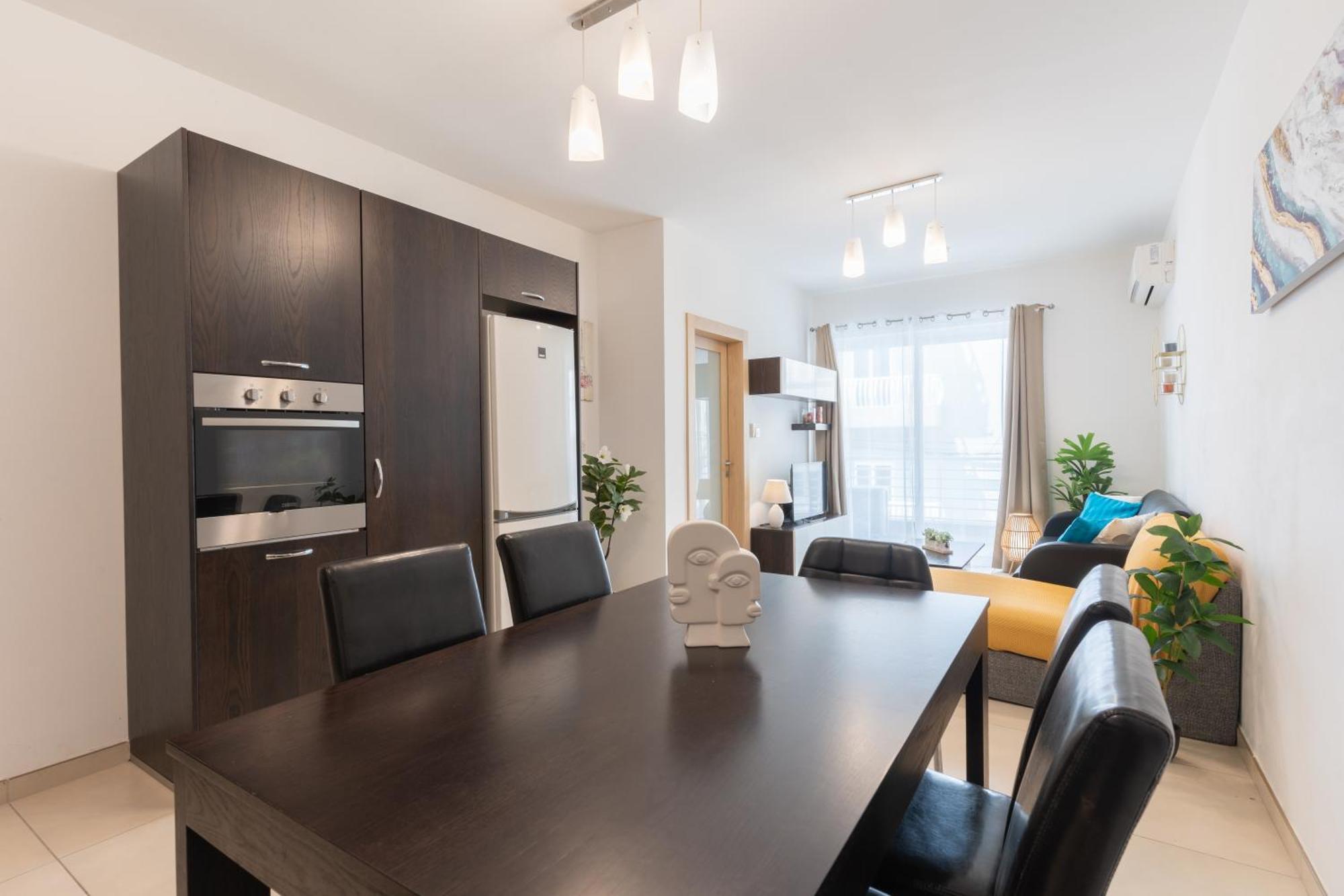 2 Bedroom In Central St Julians Prime Location In Paceville Apt 3 By Vaganza St. Julian's Zewnętrze zdjęcie